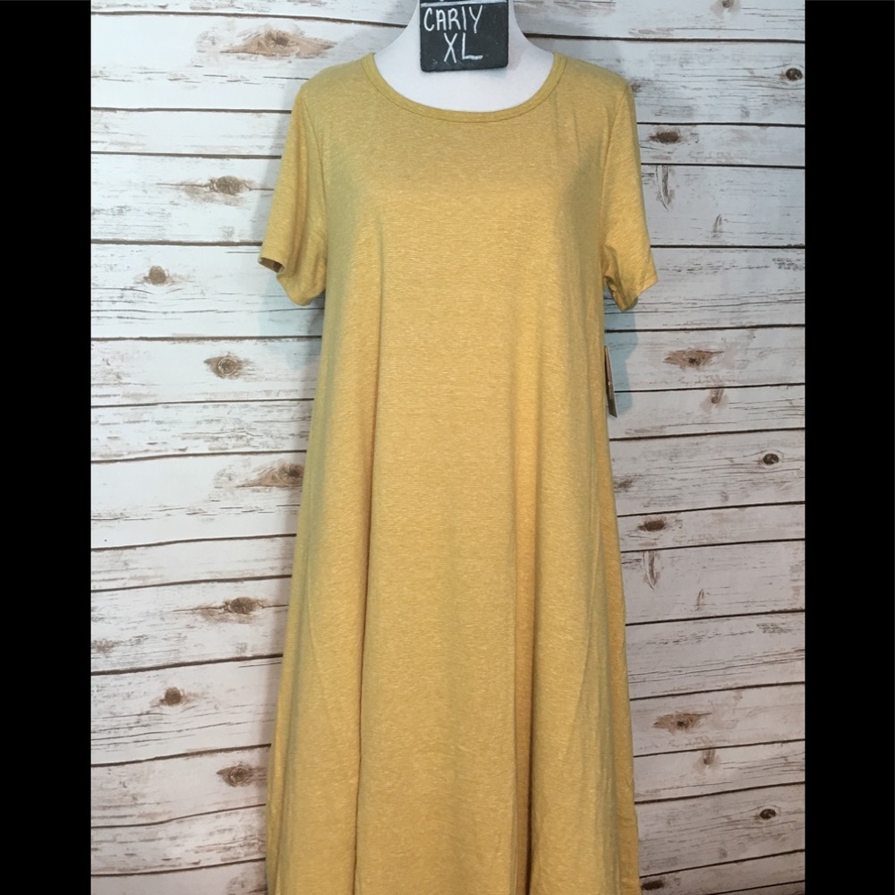 Carly by LuLaRoe